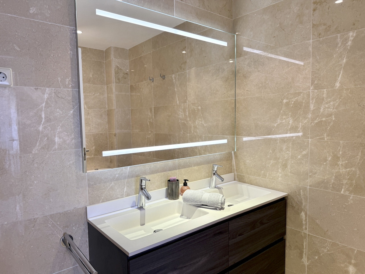 3 Bed Apartment for sale in La Mairena Costa Del Sol, Málaga, Spain