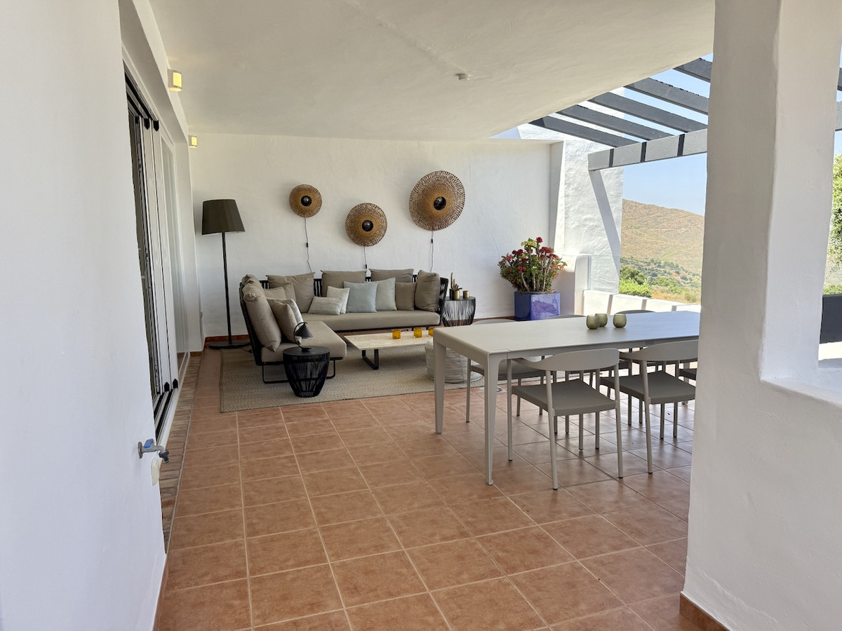3 Bed Apartment for sale in La Mairena Costa Del Sol, Málaga, Spain