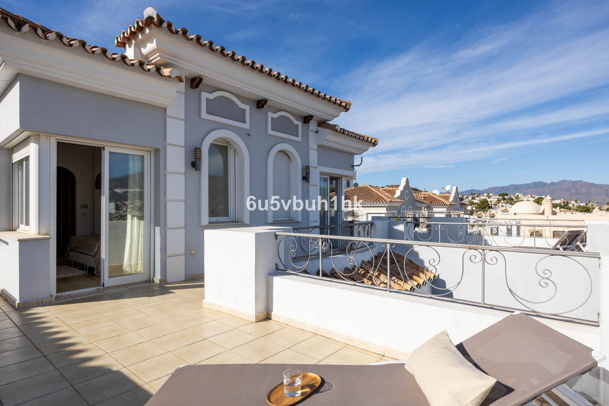 Se vende Adosada de 6 dormitorios en Costa Del Sol, Málaga, España