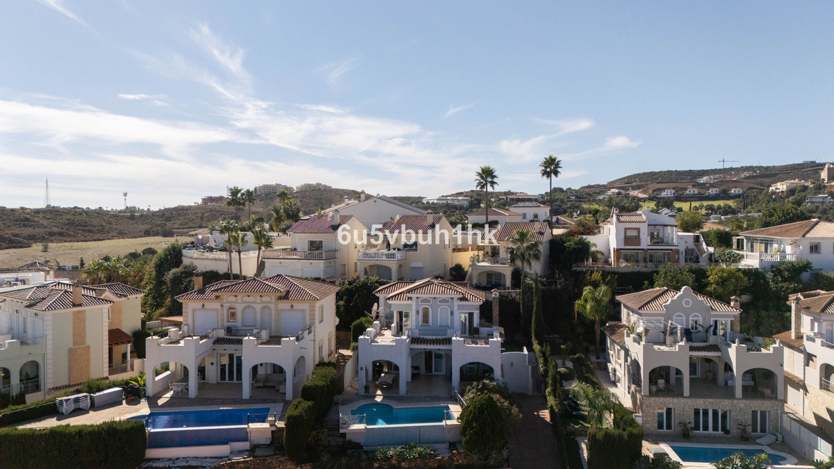 Se vende Adosada de 6 dormitorios en Costa Del Sol, Málaga, España