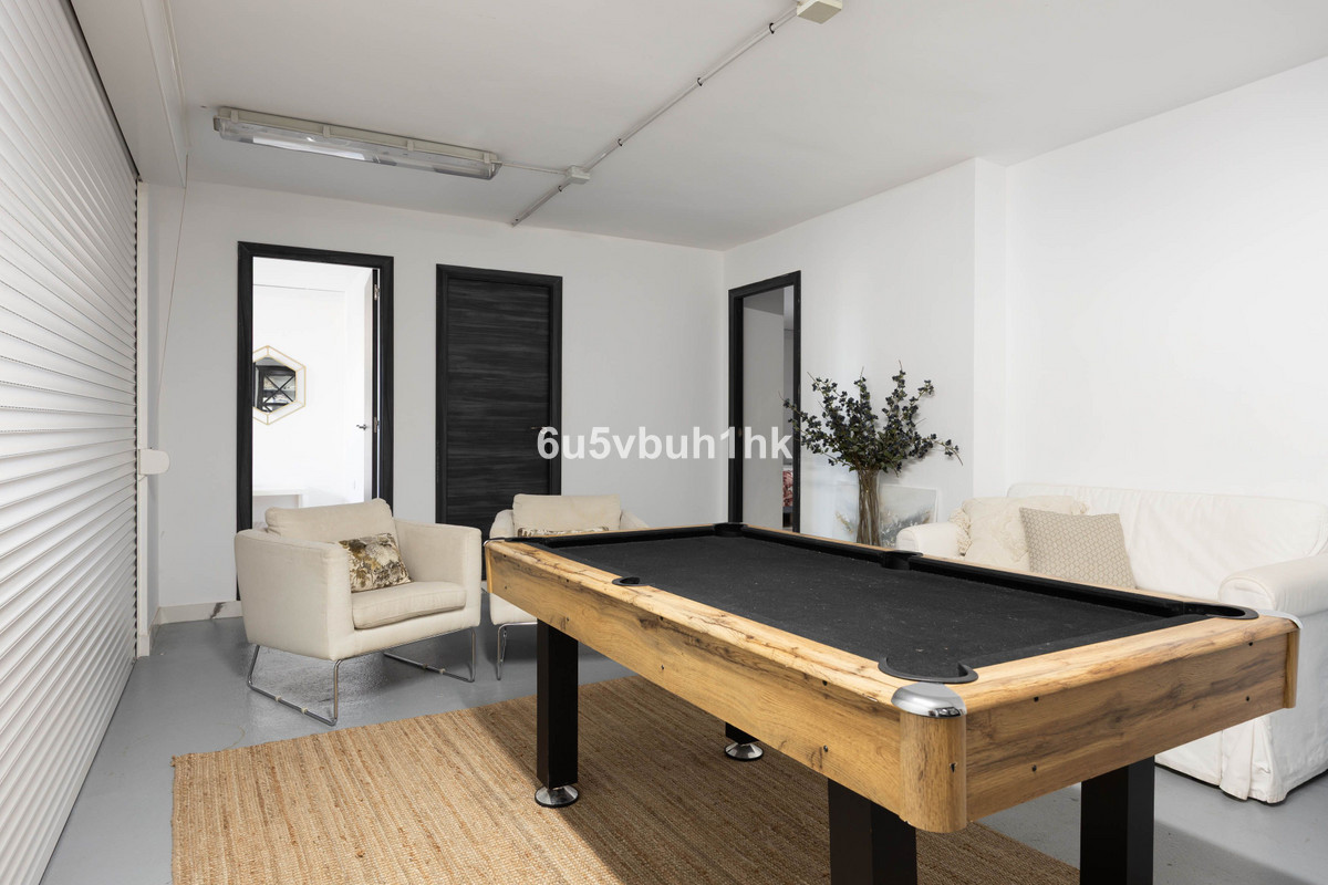 Se vende Adosada de 6 dormitorios en Costa Del Sol, Málaga, España