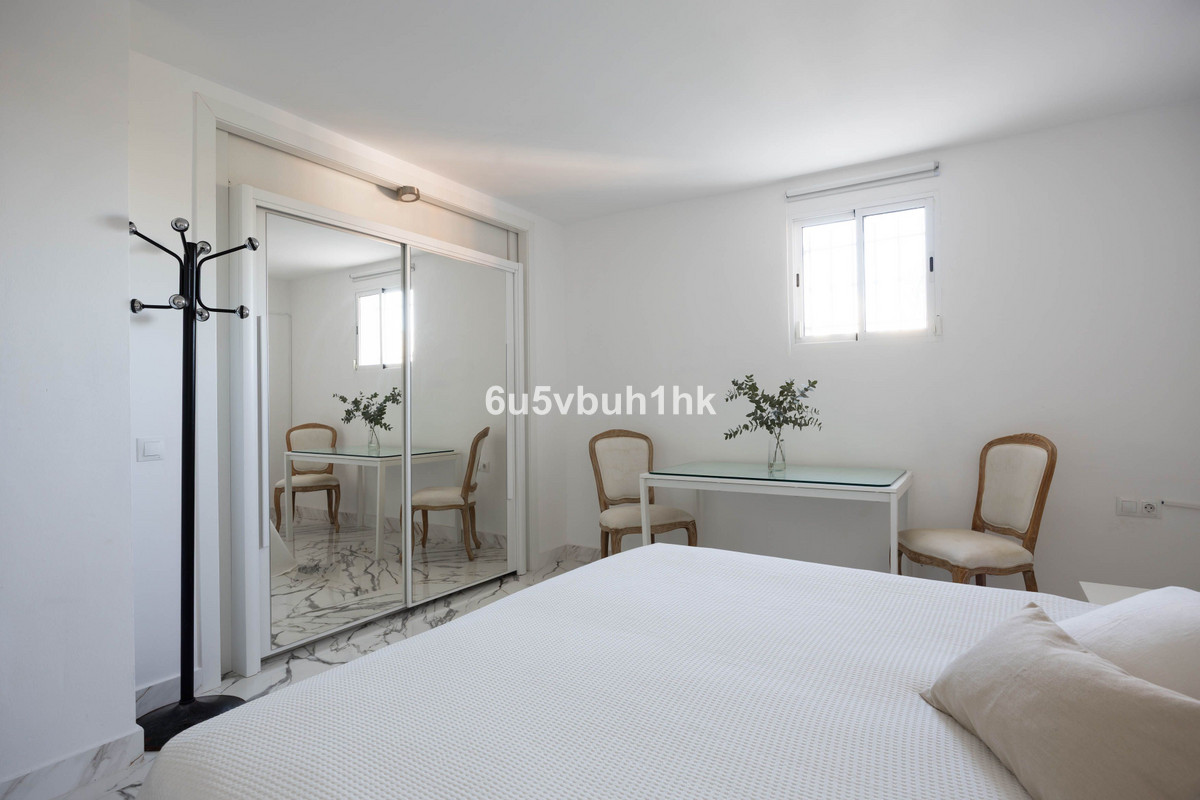 Se vende Adosada de 6 dormitorios en Costa Del Sol, Málaga, España
