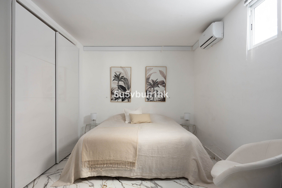 Se vende Adosada de 6 dormitorios en Costa Del Sol, Málaga, España