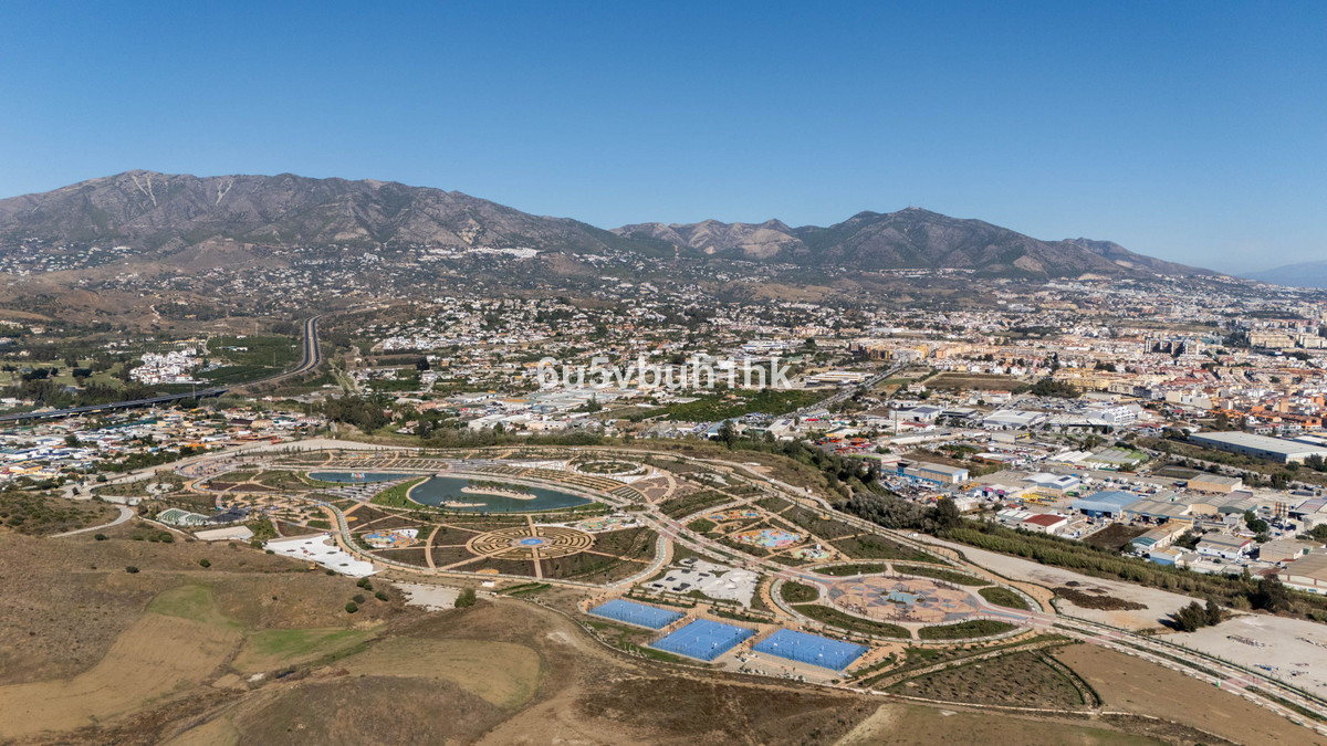 Se vende Adosada de 6 dormitorios en Costa Del Sol, Málaga, España