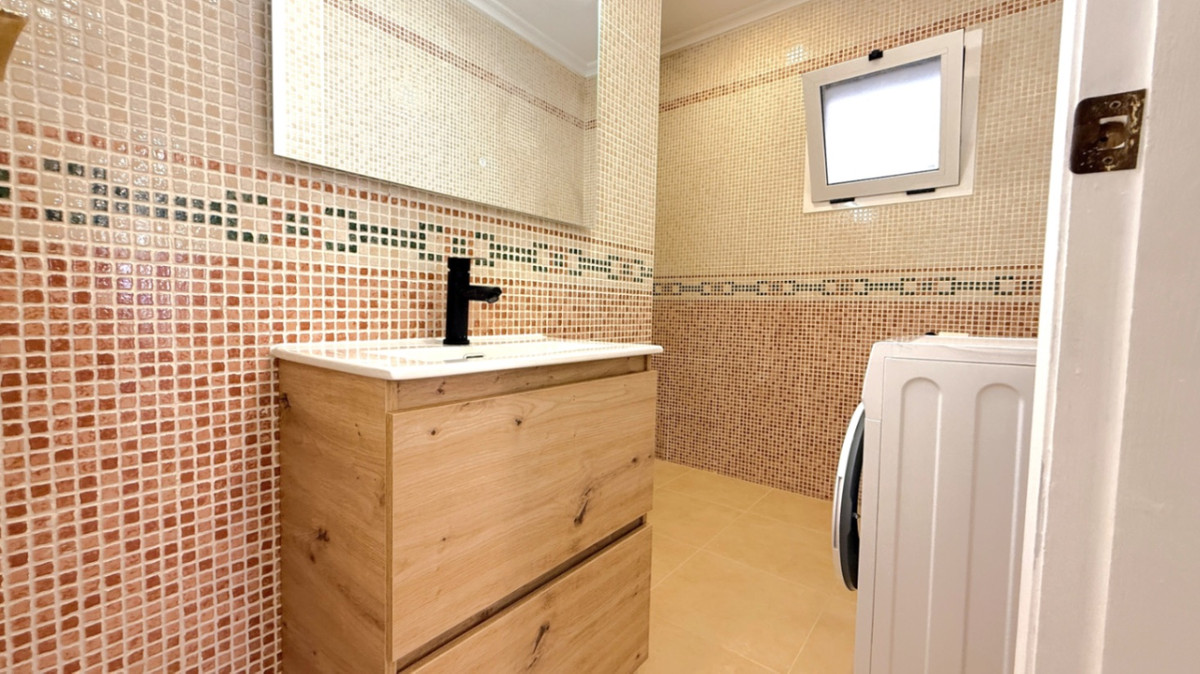 Se vende Apartamento Planta Baja de 2 dormitorios en Costa Blanca, Alicante, España