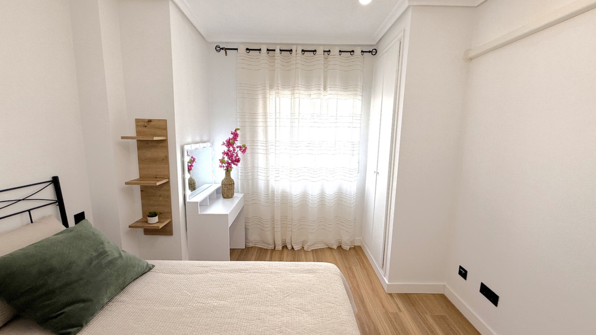Se vende Apartamento Planta Baja de 2 dormitorios en Costa Blanca, Alicante, España