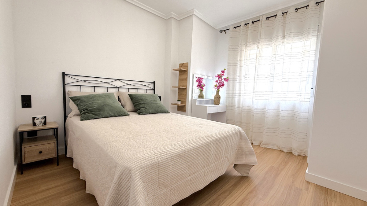 Se vende Apartamento Planta Baja de 2 dormitorios en Costa Blanca, Alicante, España
