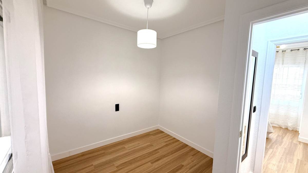 Se vende Apartamento Planta Baja de 2 dormitorios en Costa Blanca, Alicante, España