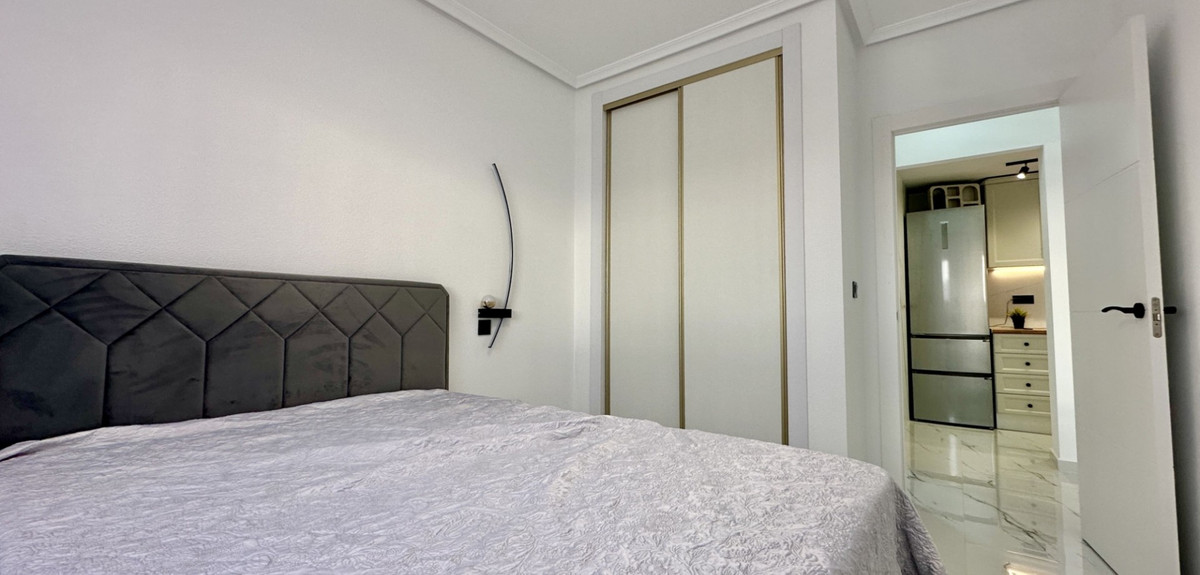 1 Bed Apartment for sale in Playa Flamenca Costa Blanca, Alicante, Spain