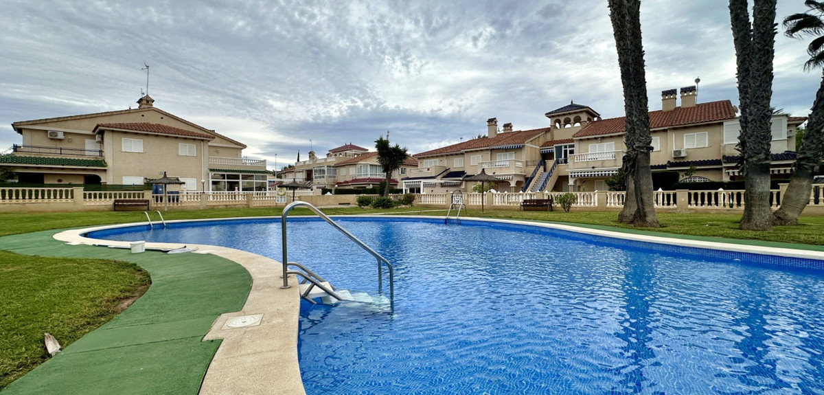 1 Bed Apartment for sale in Playa Flamenca Costa Blanca, Alicante, Spain