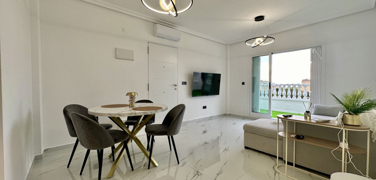 1 Bed Apartment for sale in Playa Flamenca Costa Blanca, Alicante, Spain
