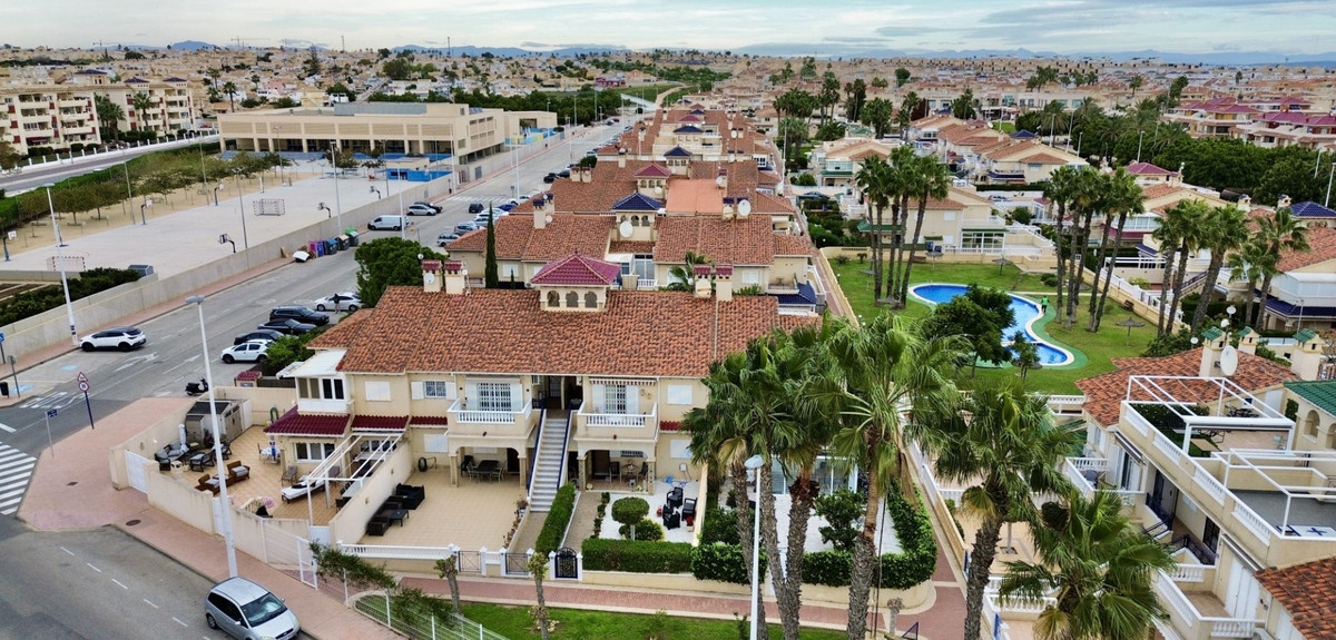 1 Bed Apartment for sale in Playa Flamenca Costa Blanca, Alicante, Spain