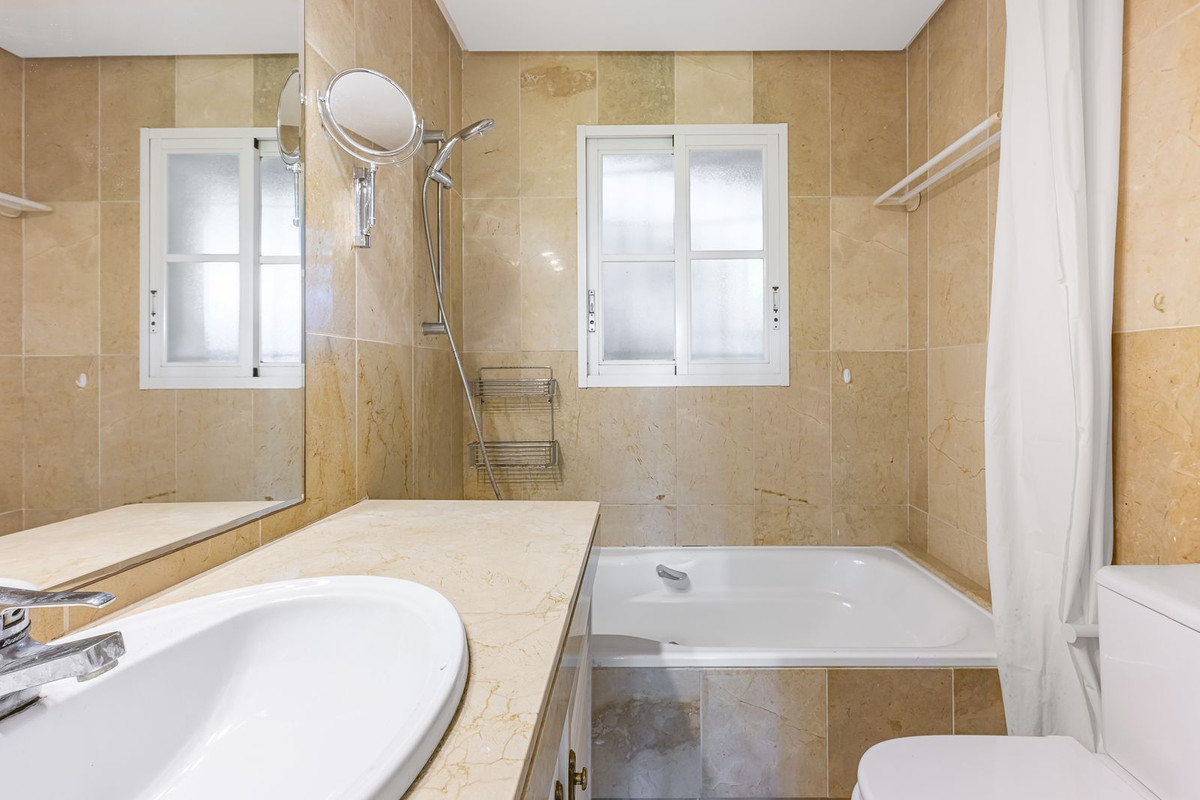 Se vende Adosada de 3 dormitorios en Costa Del Sol, Málaga, España