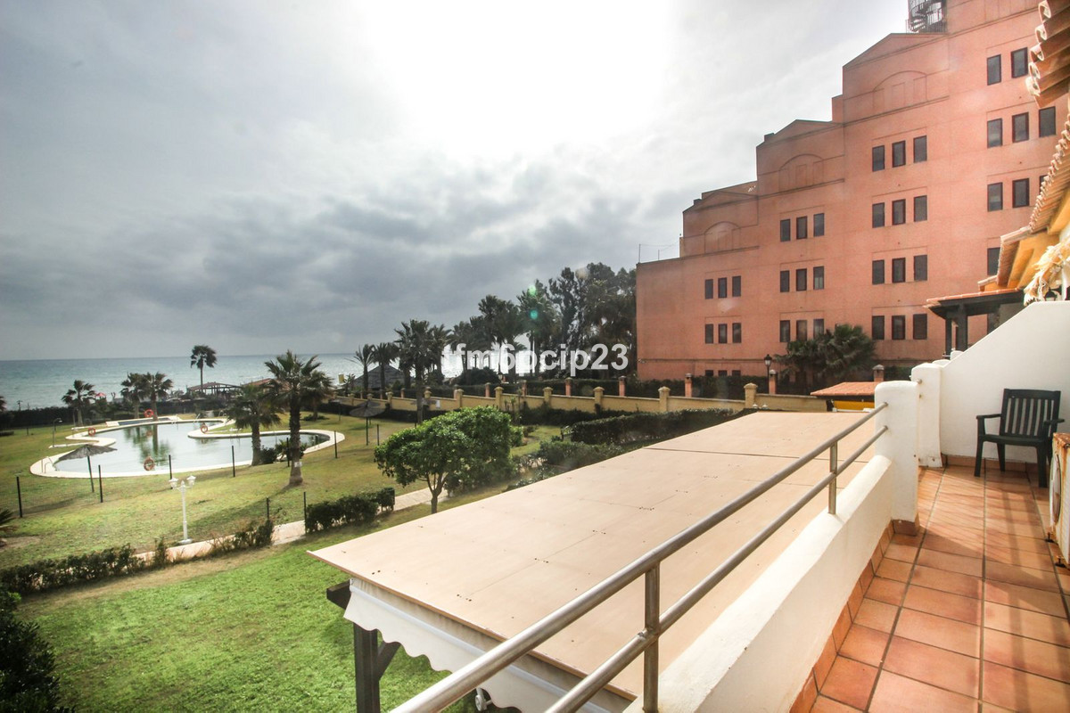 Se vende Adosada de 5 dormitorios en Costa Del Sol, Málaga, España