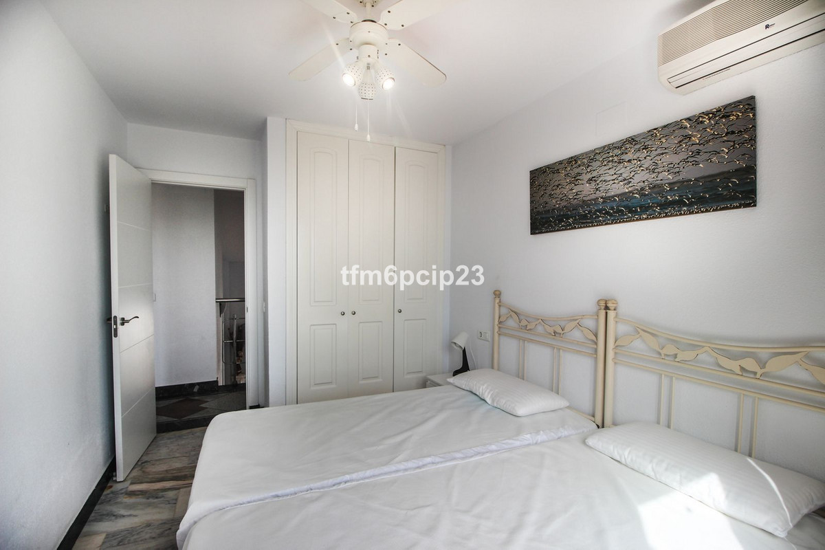 Se vende Adosada de 5 dormitorios en Costa Del Sol, Málaga, España
