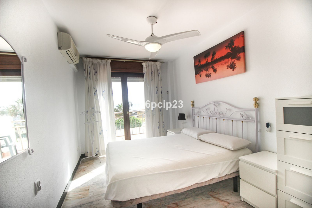 Se vende Adosada de 5 dormitorios en Costa Del Sol, Málaga, España