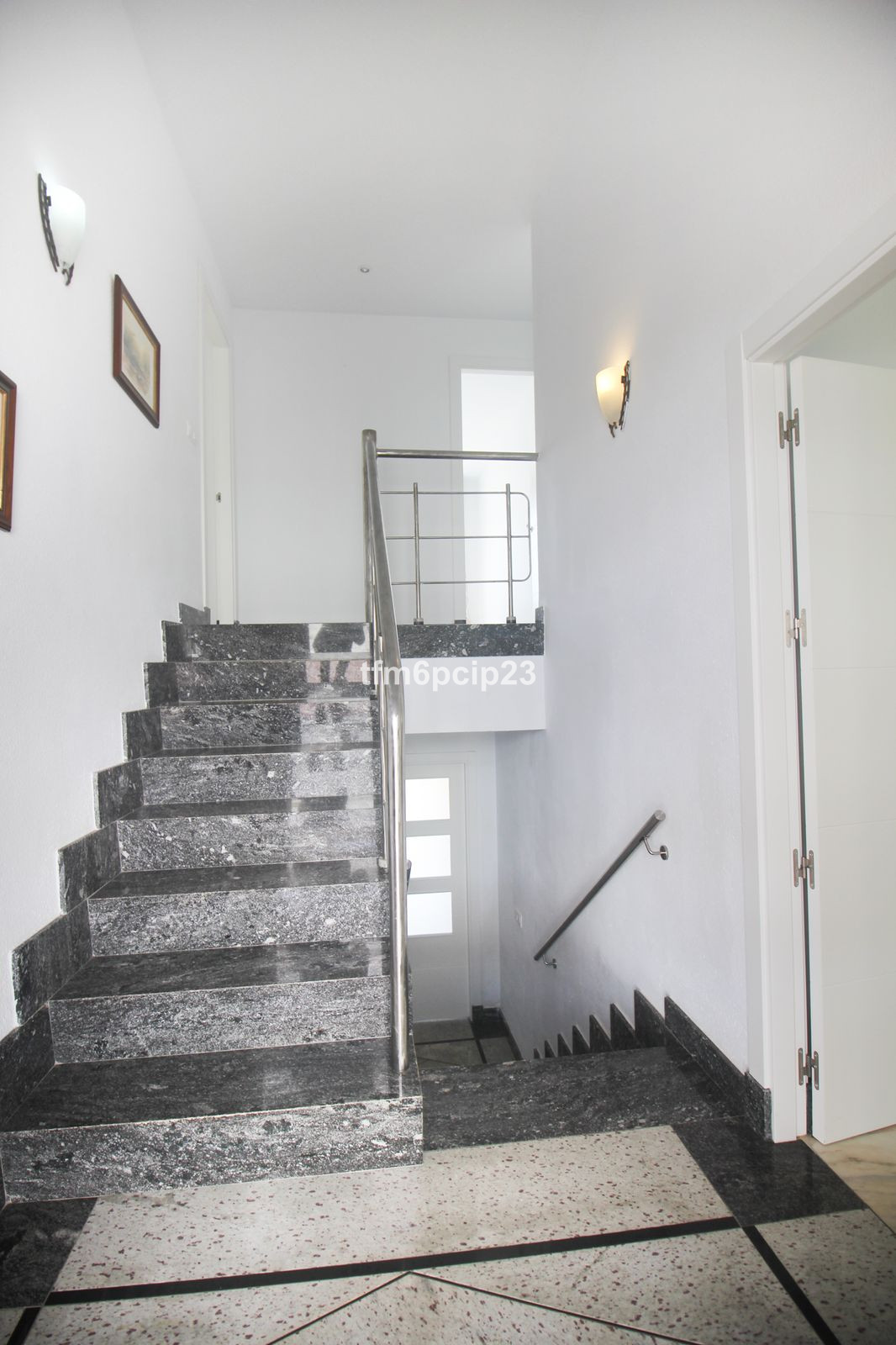 Se vende Adosada de 5 dormitorios en Costa Del Sol, Málaga, España