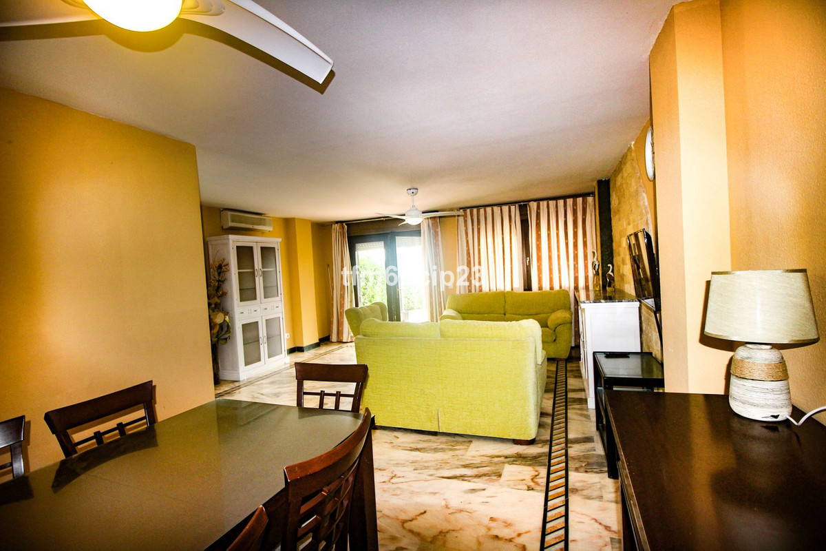 Se vende Adosada de 5 dormitorios en Costa Del Sol, Málaga, España