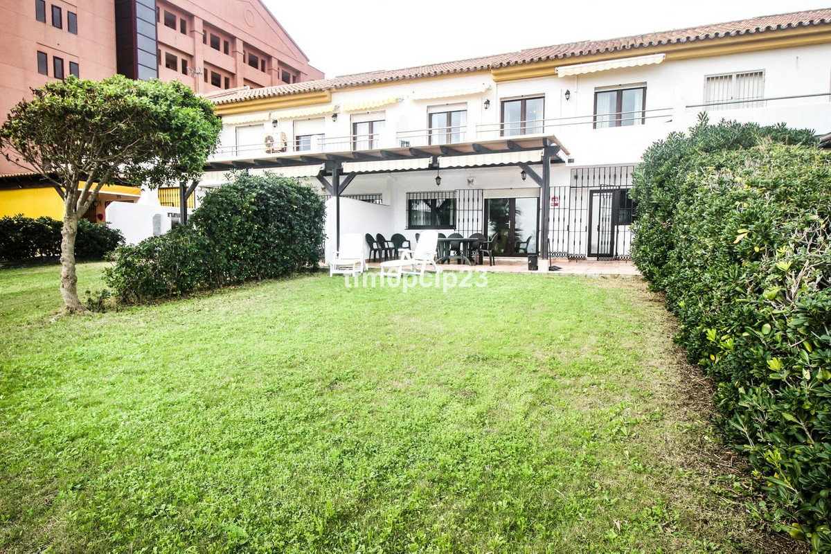 Se vende Adosada de 5 dormitorios en Costa Del Sol, Málaga, España