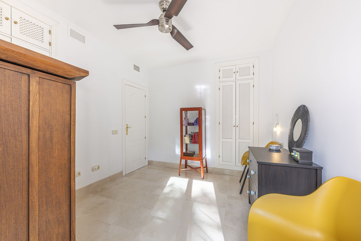 3 Bed Townhouse for sale in Istán Costa Del Sol, Málaga, Spain