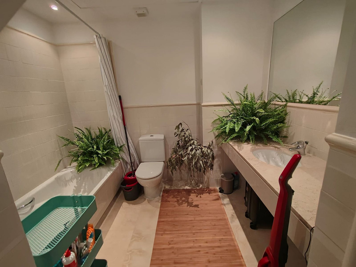 3 Bed Townhouse for sale in Istán Costa Del Sol, Málaga, Spain