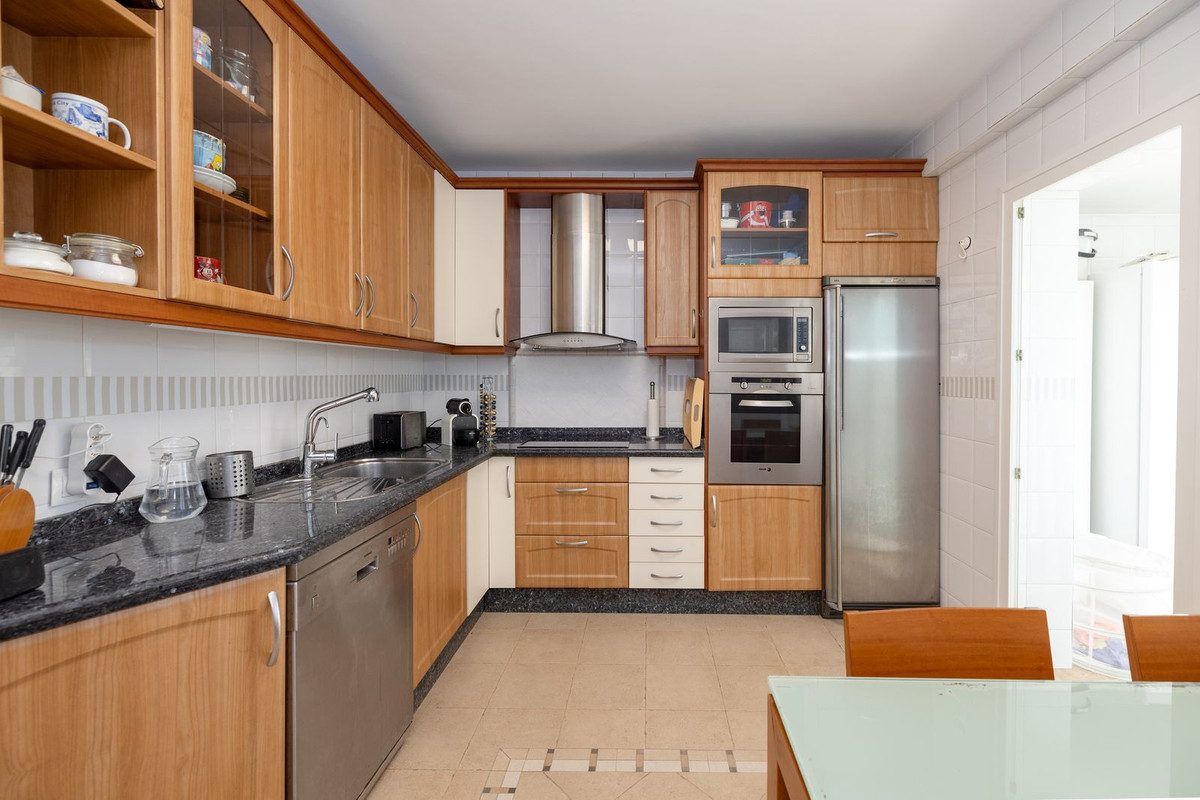 6 Bed Townhouse for sale in Torremolinos Costa Del Sol, Málaga, Spain