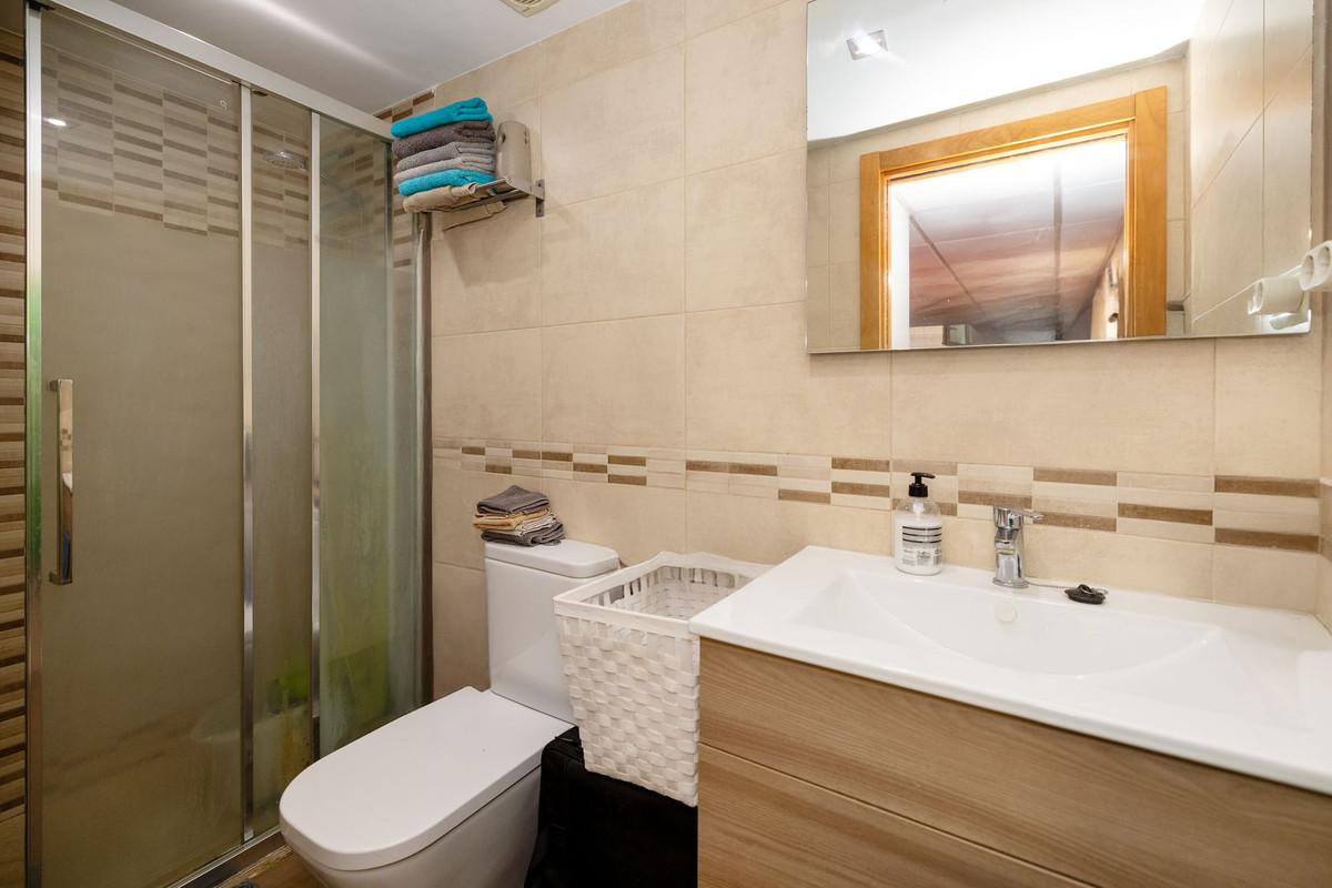 6 Bed Townhouse for sale in Torremolinos Costa Del Sol, Málaga, Spain