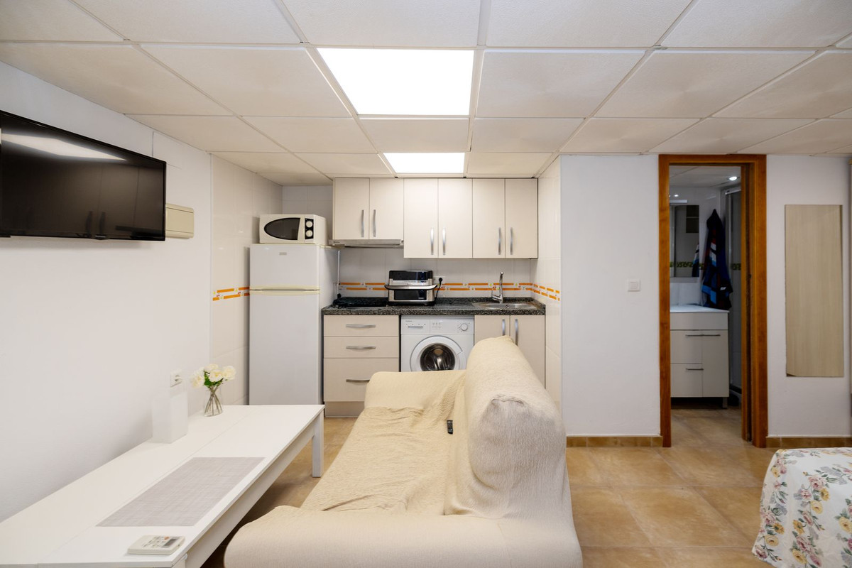 6 Bed Townhouse for sale in Torremolinos Costa Del Sol, Málaga, Spain