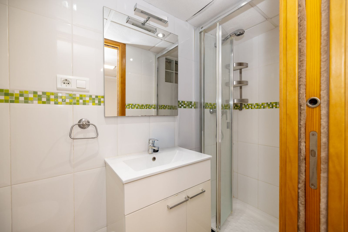 6 Bed Townhouse for sale in Torremolinos Costa Del Sol, Málaga, Spain