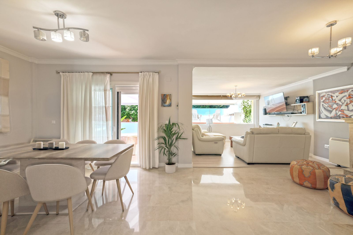 6 Bed Townhouse for sale in Torremolinos Costa Del Sol, Málaga, Spain