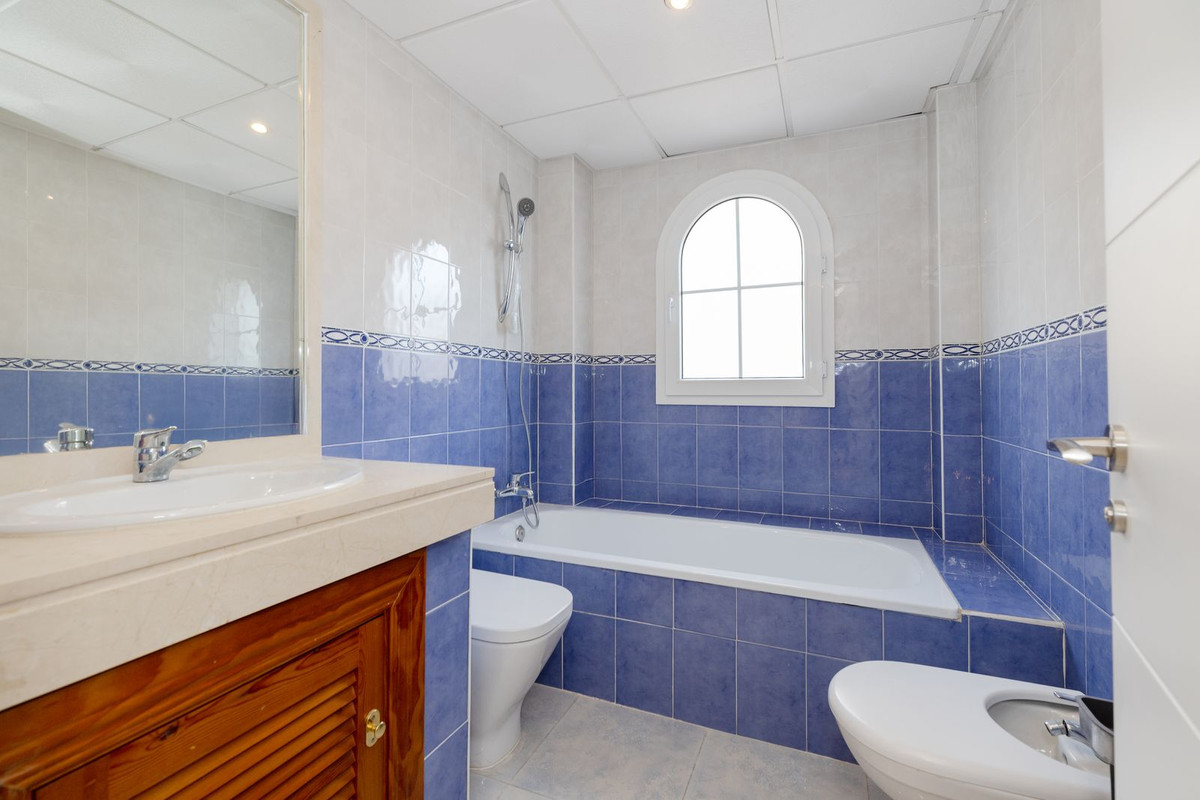 6 Bed Townhouse for sale in Torremolinos Costa Del Sol, Málaga, Spain