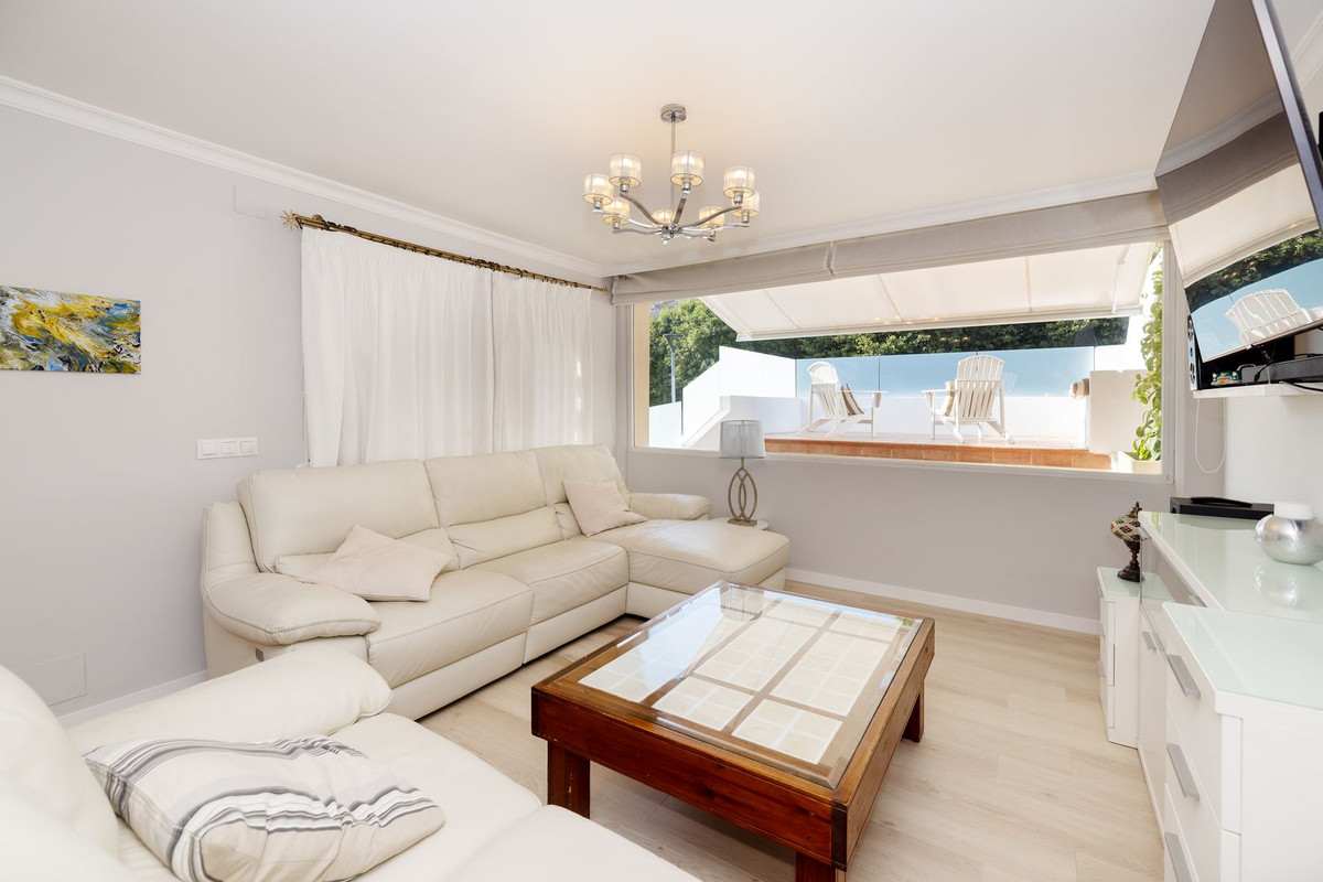 6 Bed Townhouse for sale in Torremolinos Costa Del Sol, Málaga, Spain