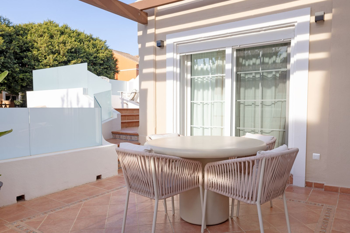 6 Bed Townhouse for sale in Torremolinos Costa Del Sol, Málaga, Spain