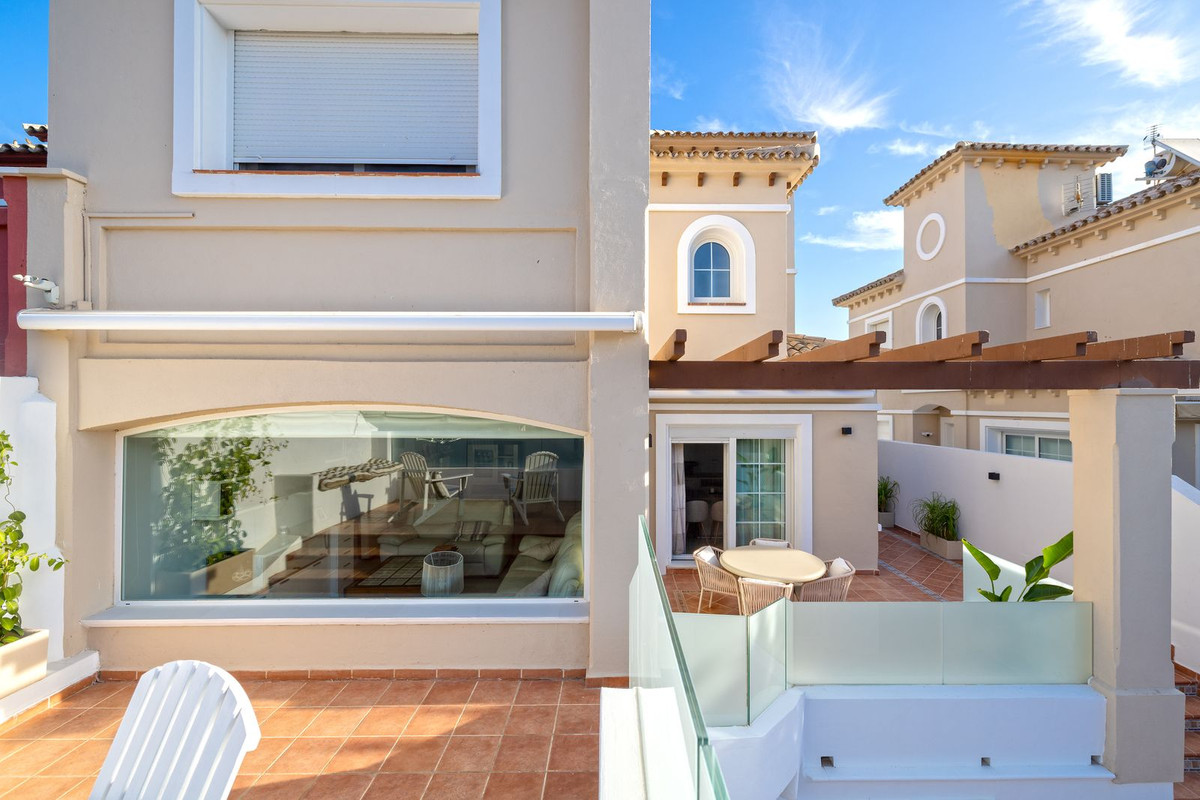 6 Bed Townhouse for sale in Torremolinos Costa Del Sol, Málaga, Spain