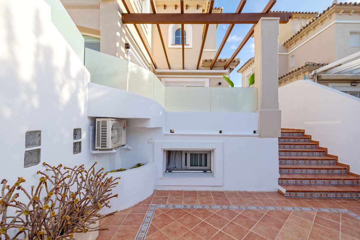 6 Bed Townhouse for sale in Torremolinos Costa Del Sol, Málaga, Spain