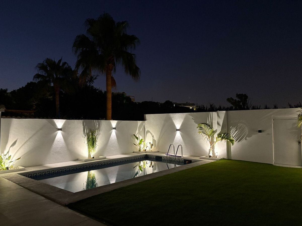 6 Bed Townhouse for sale in Torremolinos Costa Del Sol, Málaga, Spain