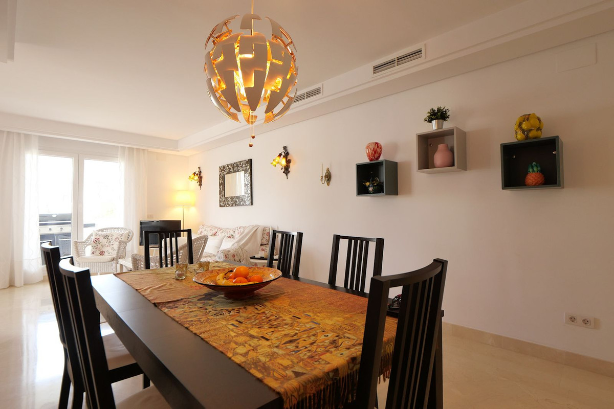 2 Bed Apartment for sale in Nueva Andalucía Costa Del Sol, Málaga, Spain