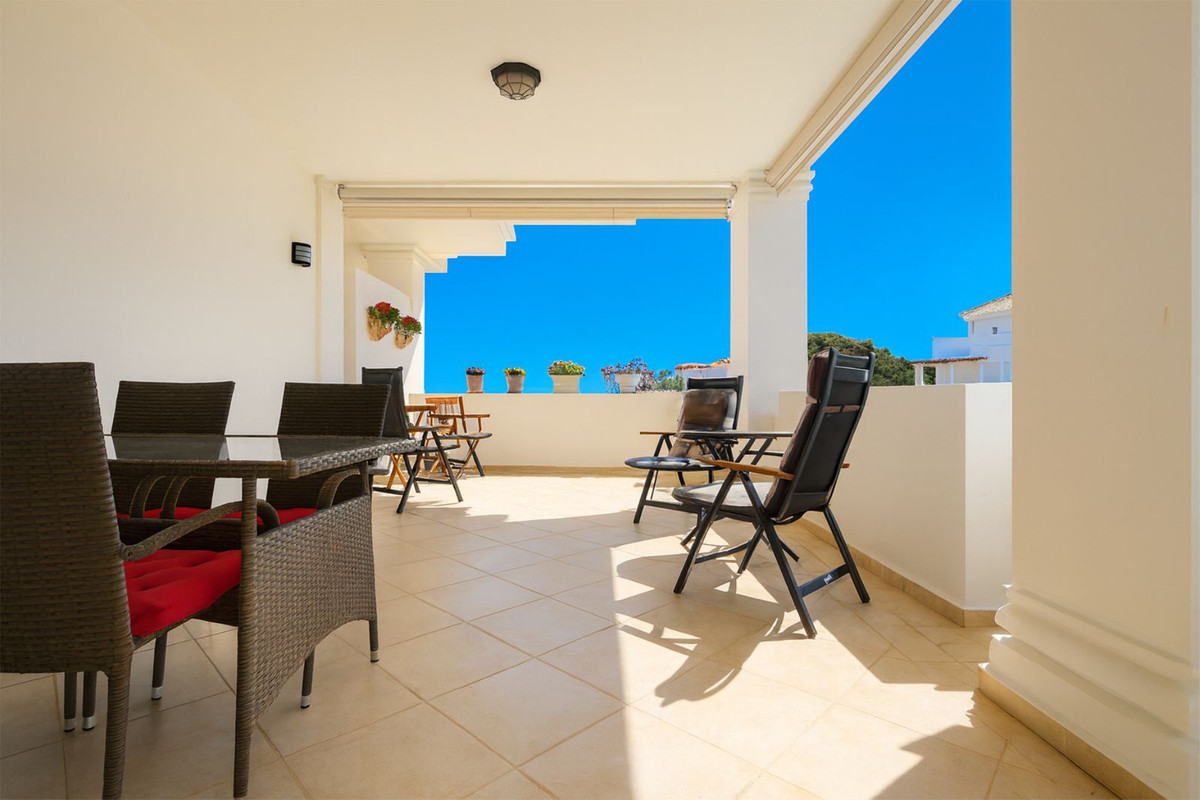 2 Bed Apartment for sale in Nueva Andalucía Costa Del Sol, Málaga, Spain
