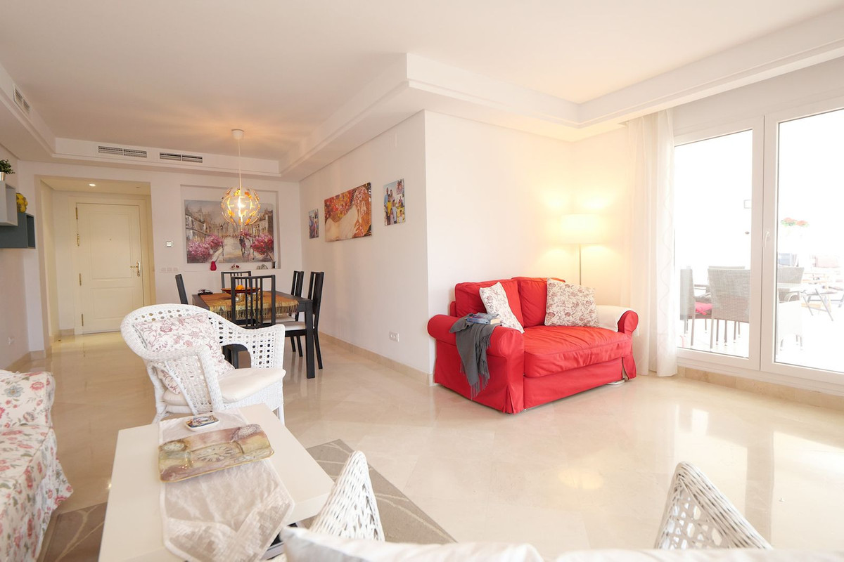 2 Bed Apartment for sale in Nueva Andalucía Costa Del Sol, Málaga, Spain