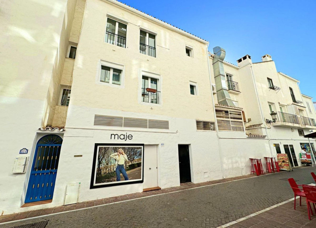Se vende Apartamento Planta Media de 2 dormitorios en Costa Del Sol, Málaga, España