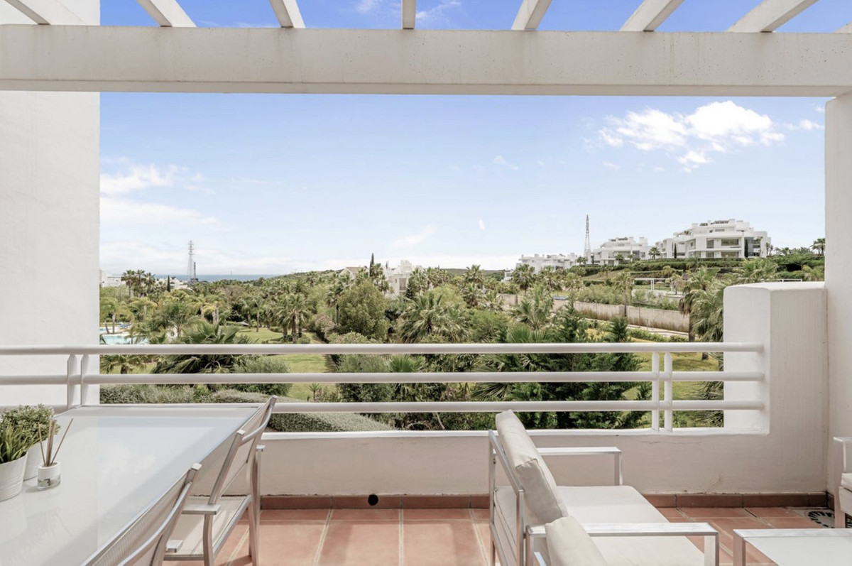 Se vende Apartamento Planta Media de 2 dormitorios en Costa Del Sol, Málaga, España