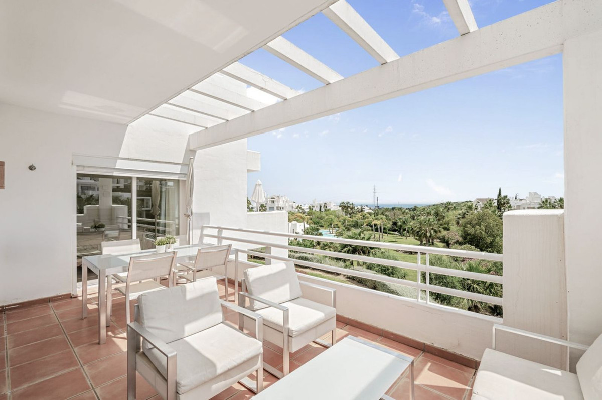 Se vende Apartamento Planta Media de 2 dormitorios en Costa Del Sol, Málaga, España