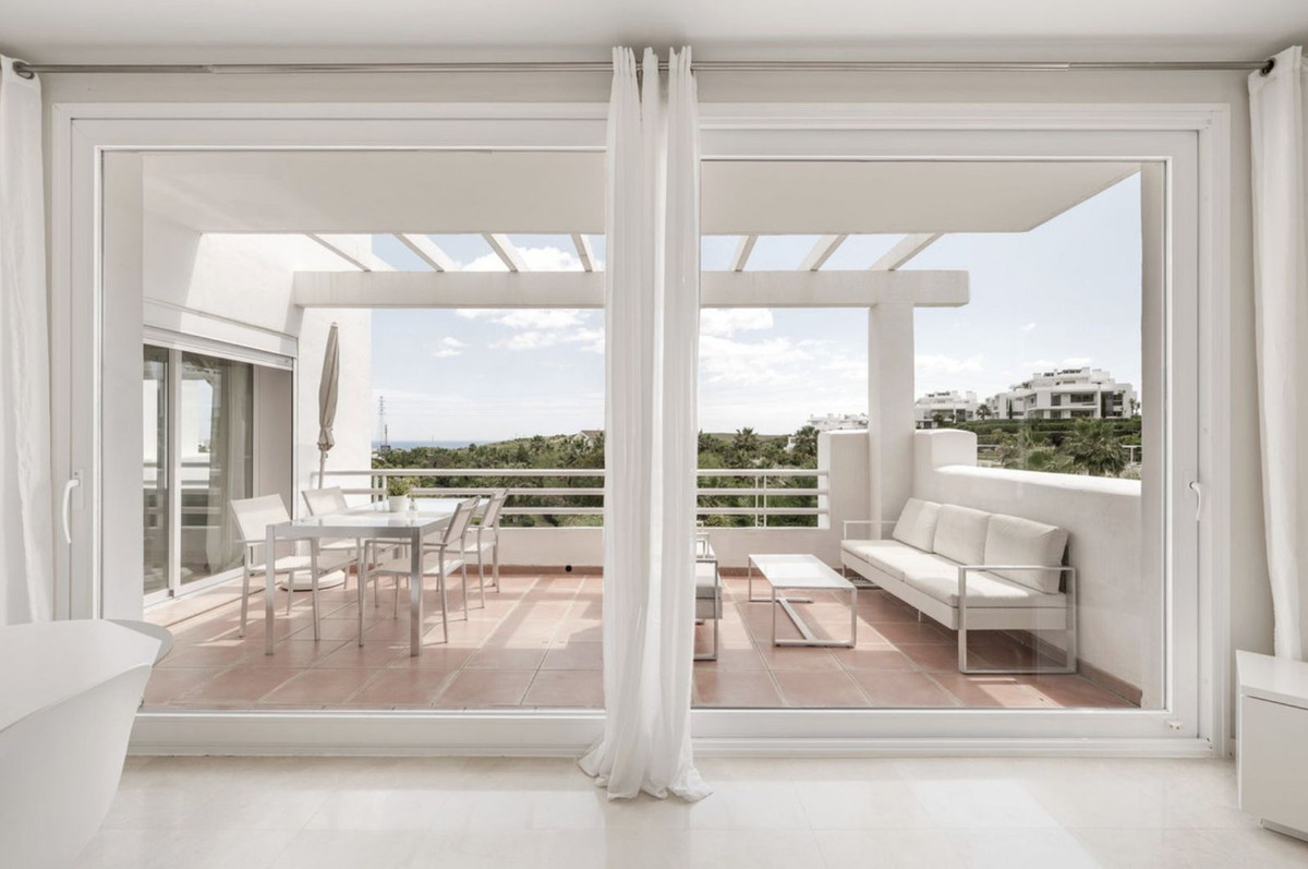 Se vende Apartamento Planta Media de 2 dormitorios en Costa Del Sol, Málaga, España