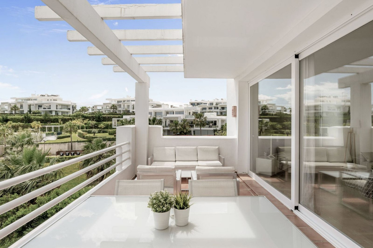 Se vende Apartamento Planta Media de 2 dormitorios en Costa Del Sol, Málaga, España