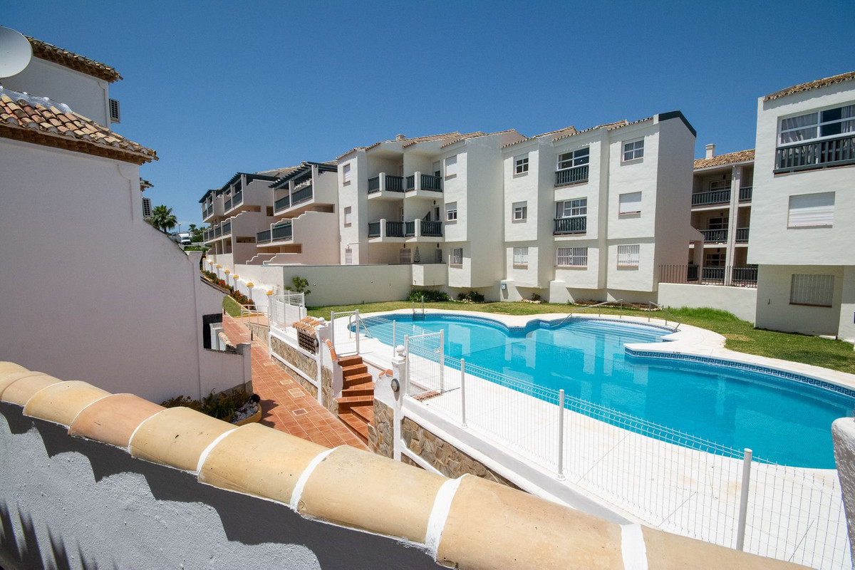 Se vende Pareada de 2 dormitorios en Costa Del Sol, Málaga, España