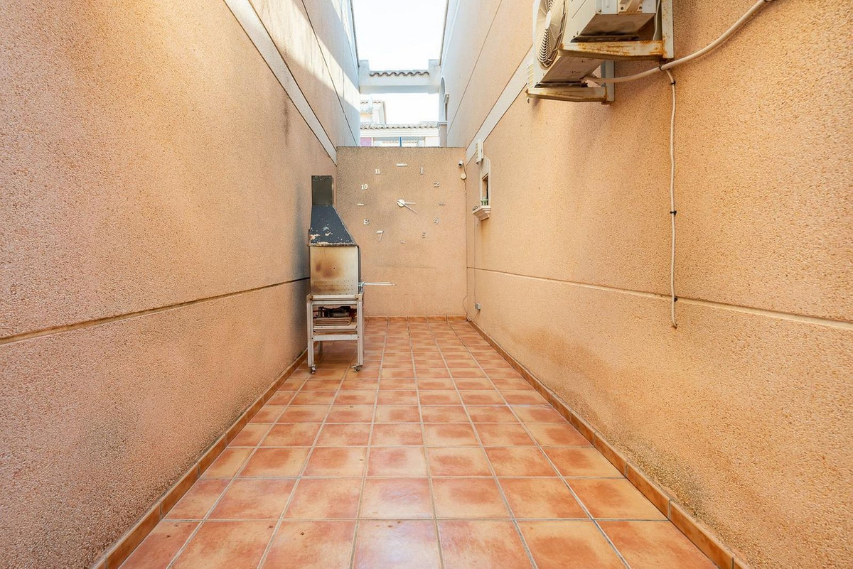 Se vende Apartamento Planta Baja de 2 dormitorios en Costa Blanca, Alicante, España