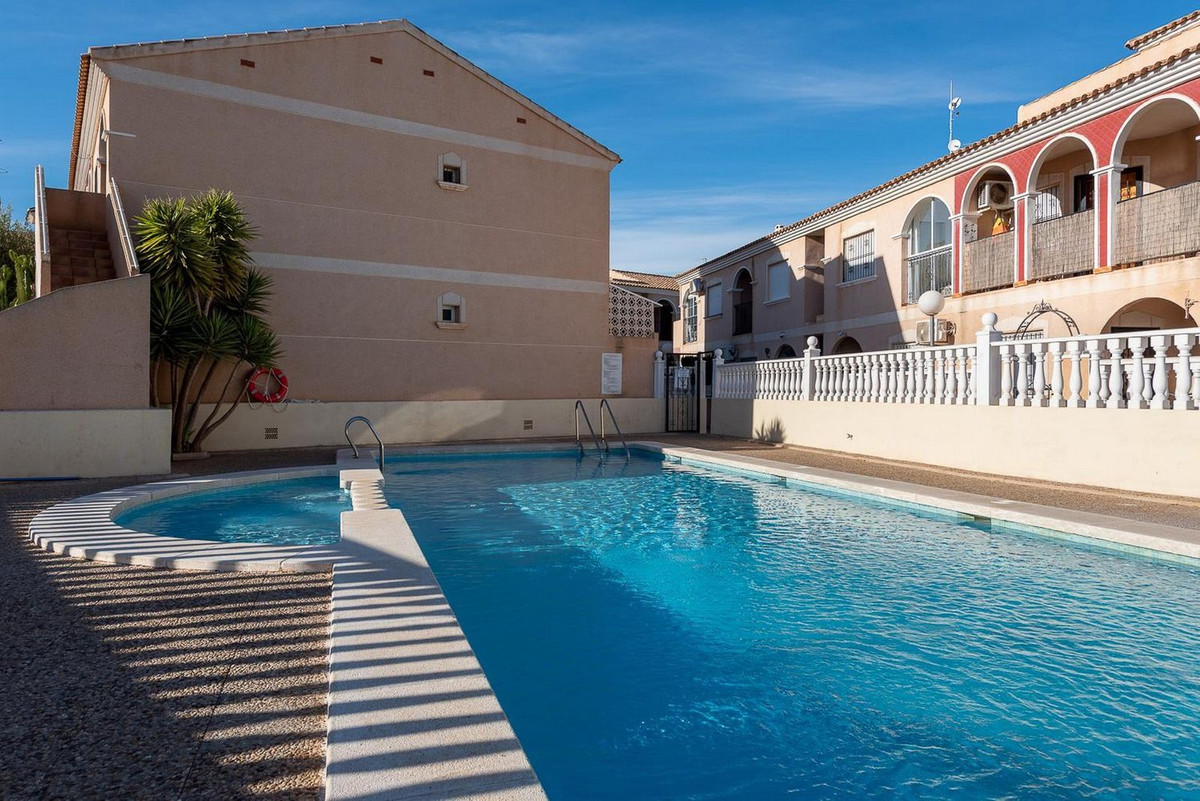 Se vende Apartamento Planta Baja de 2 dormitorios en Costa Blanca, Alicante, España