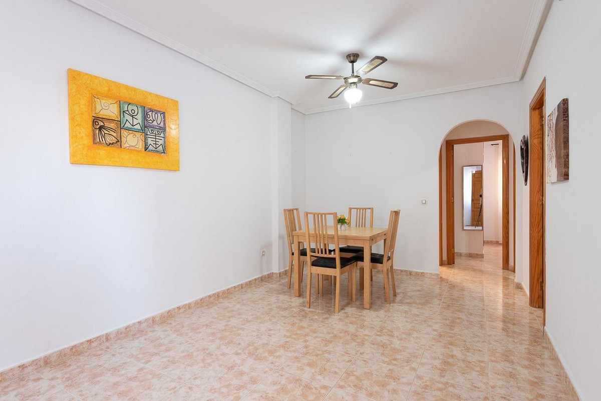 Se vende Apartamento Planta Baja de 2 dormitorios en Costa Blanca, Alicante, España