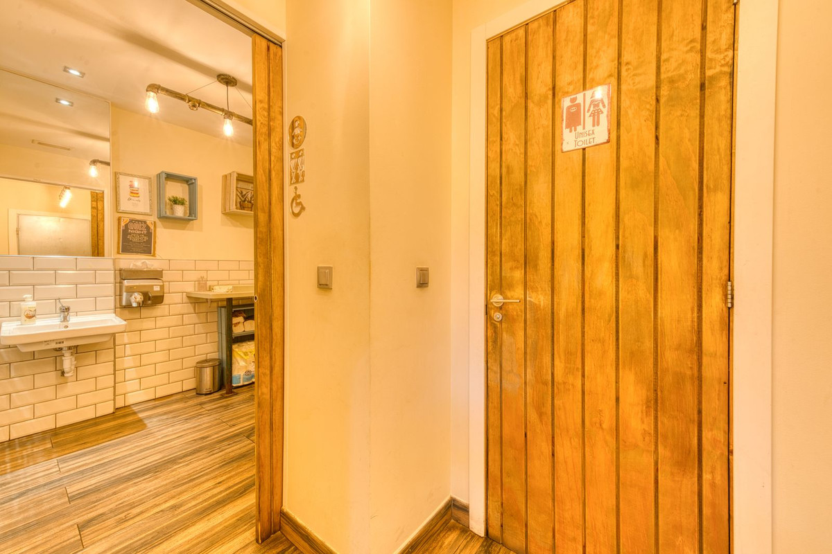 Commercial unit for sale in San Pedro De Alcántara Costa Del Sol, Málaga, Spain