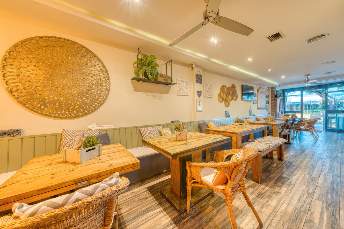 Commercial unit for sale in San Pedro De Alcántara Costa Del Sol, Málaga, Spain